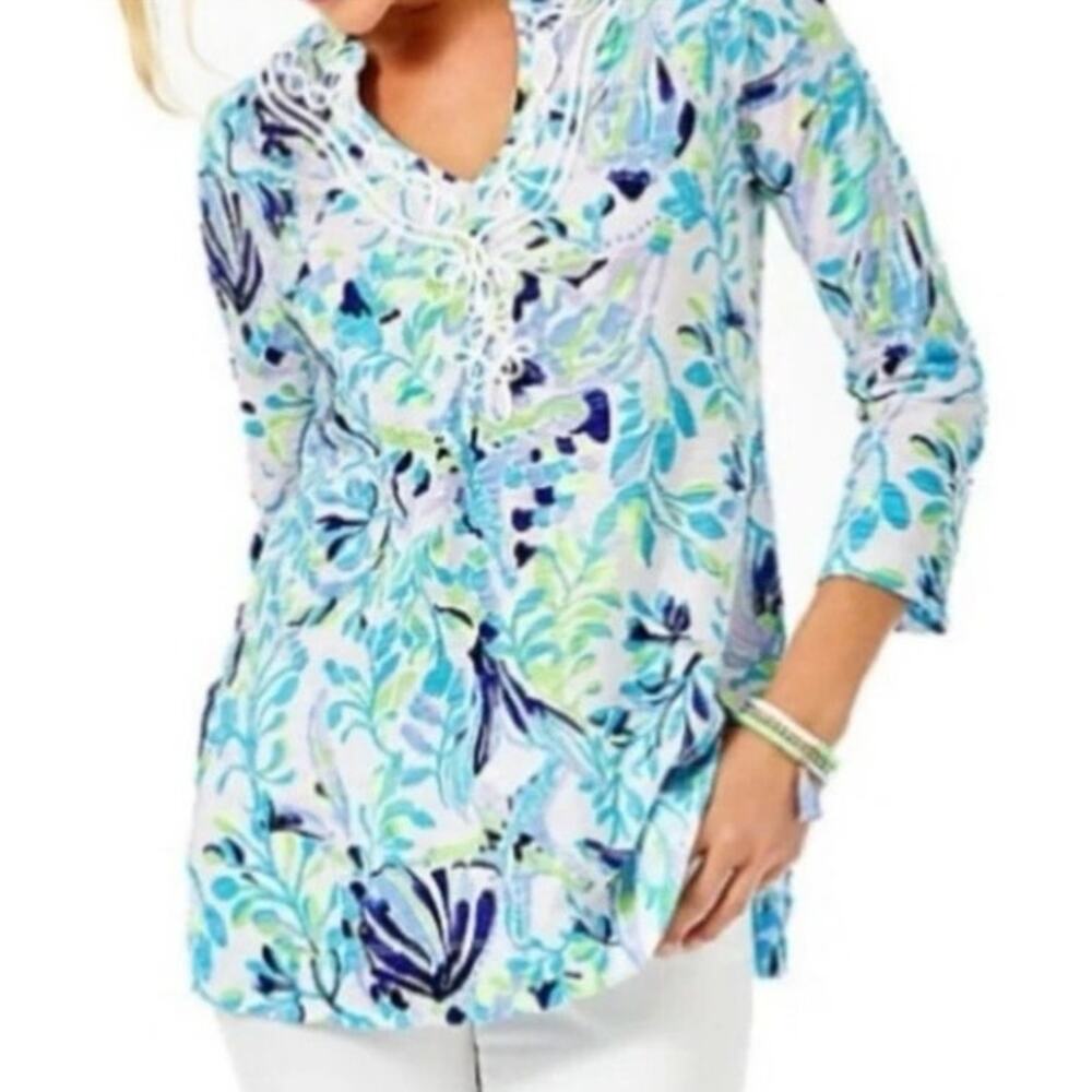 NWT Lilly Pulitzer Kaia Knit Tunic Resort White Shell Beach Medium - Picture 2 of 3